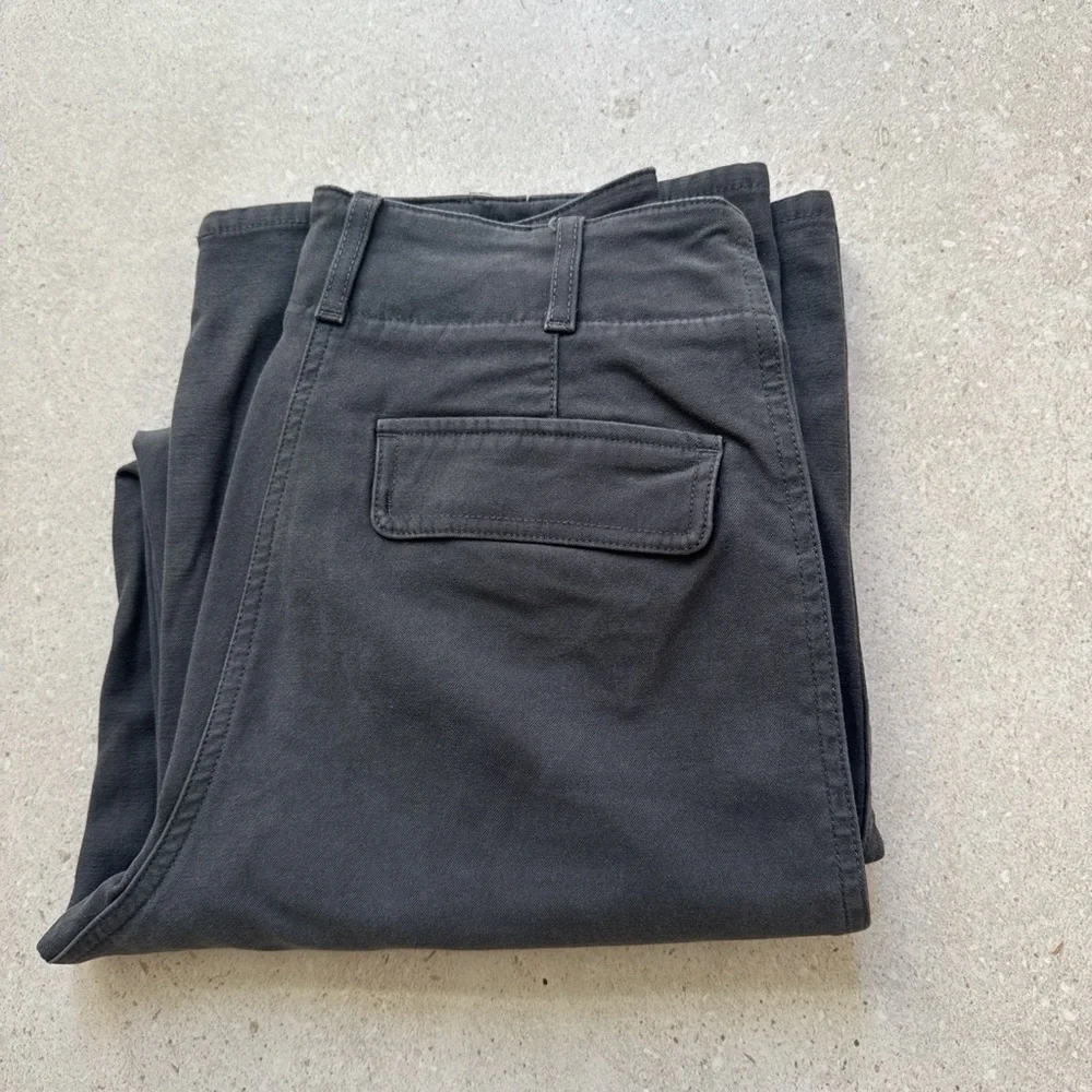 BRAND NEW NEVER WORN!!!
WILFRED FREE  SIZE:4
Charcoal color wide leg cargo pants - Picture 4 of 4